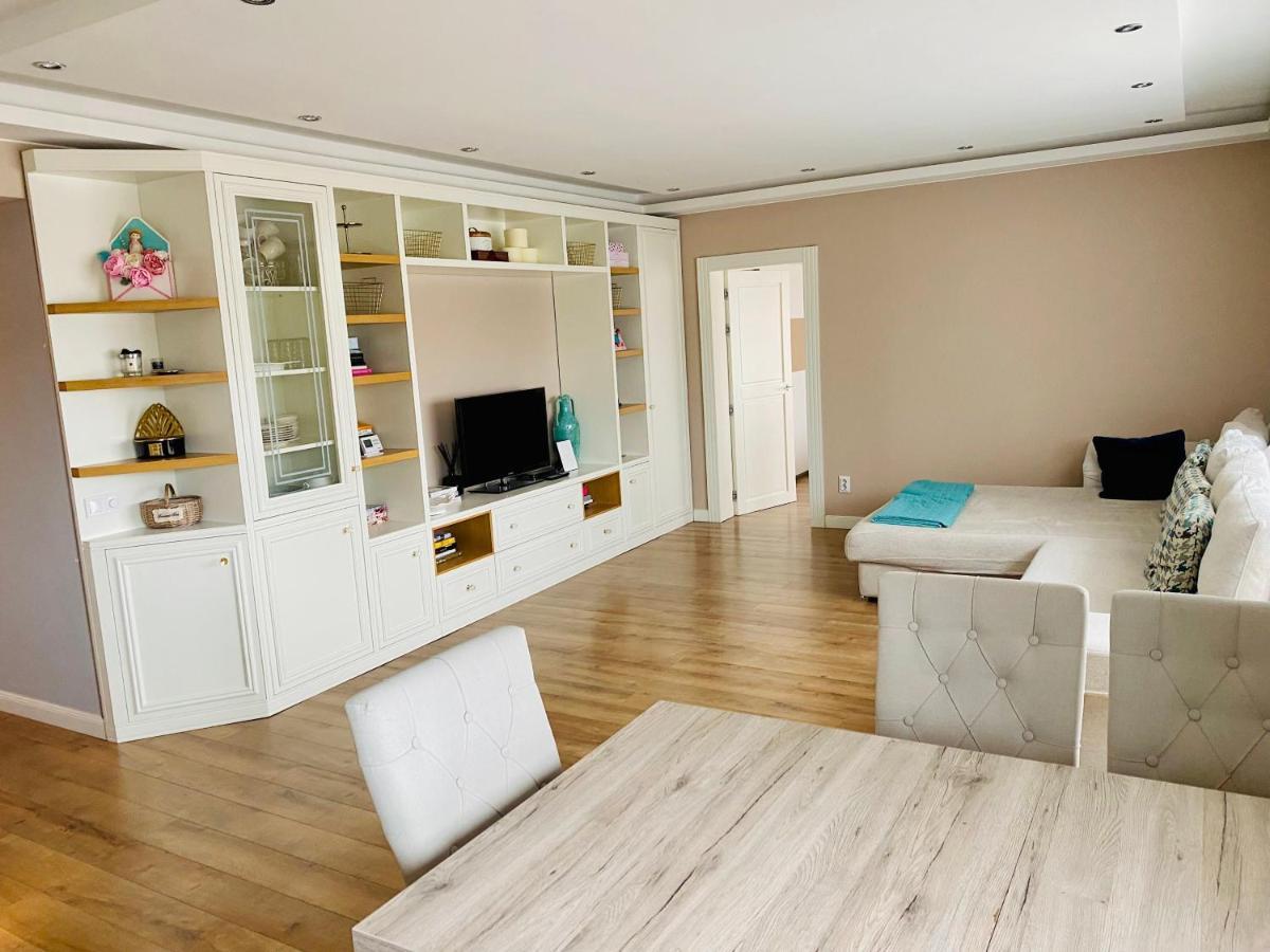 La Maison De Macarons, Your Sweet Home In Cluj Zewnętrze zdjęcie